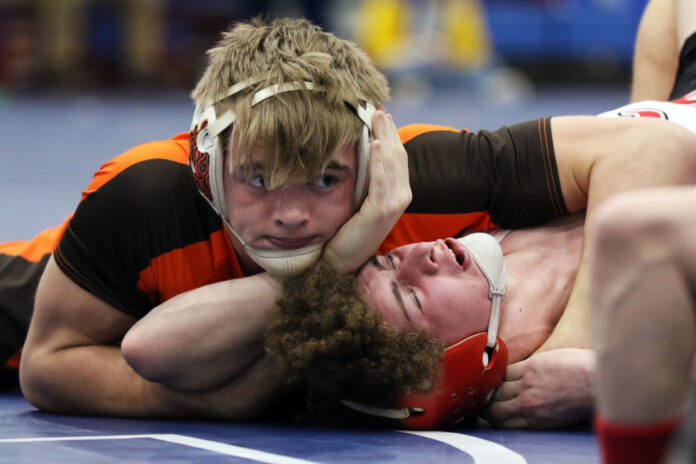 20210131cr wrestling sectional 19