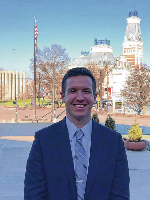 127841906_web1_20211224cr-Neighbors-new-firefighter