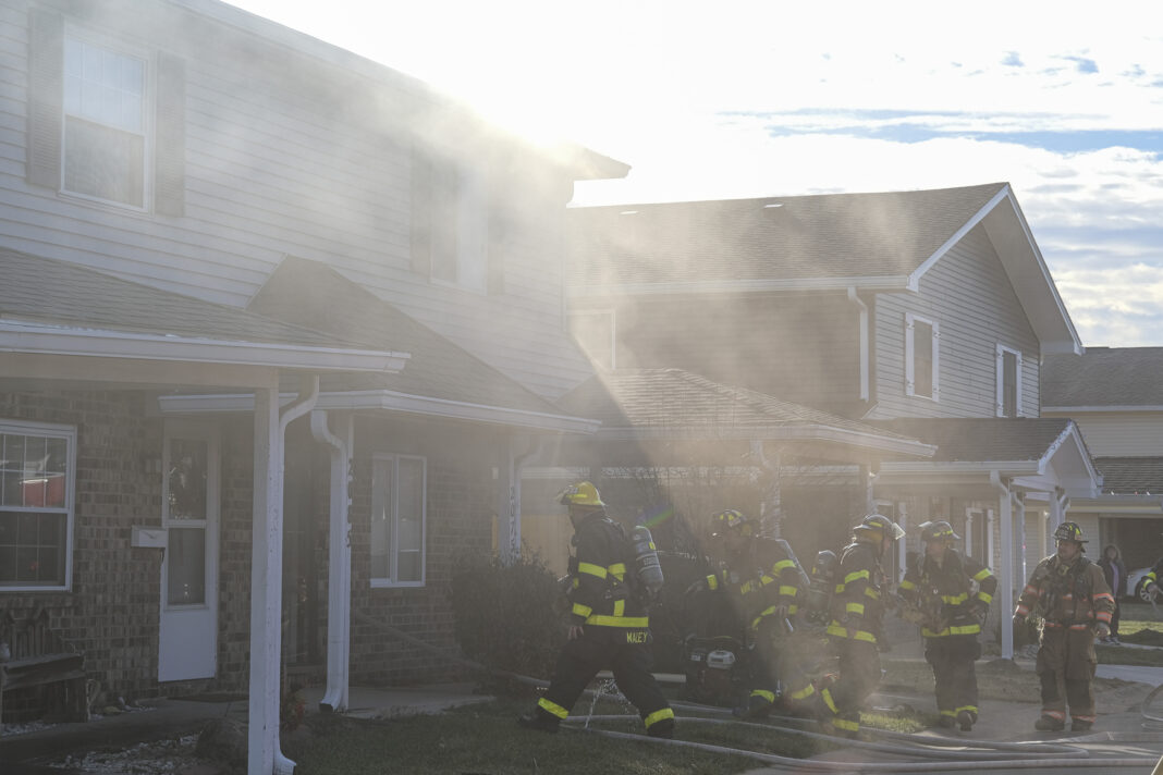 20211224cr-Two-Worlds-fire-3