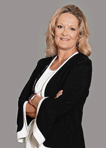 127959646_web1_20220113cr-Fetch-_Bonnie-Headshot-2