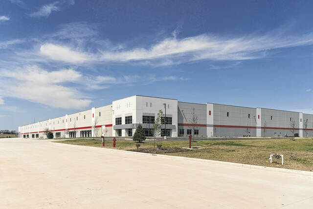 127972650_web1_20220113dj-amazon-franklin