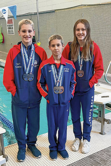 127984015_web1_20220116cr-scrapbook-club-olympia