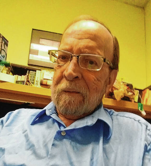 128093349_web1_Morris-Leo