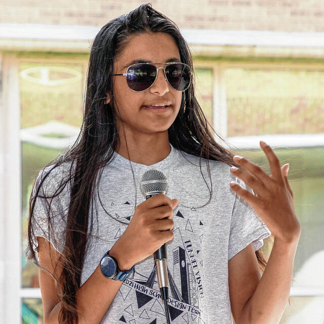 128246170_web1_20220227cr-Eshaan-Mehta