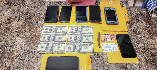 128316218_web1_20220305cr-counterfeit