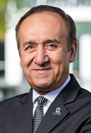 Paydar_Nasser_mug_college_chancellor