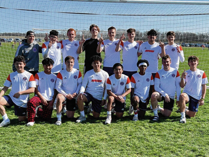 128623158_web1_20220417cr-scrapbook-cesc-2003