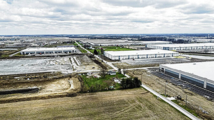 128638719_web1_20220424cr-farmland