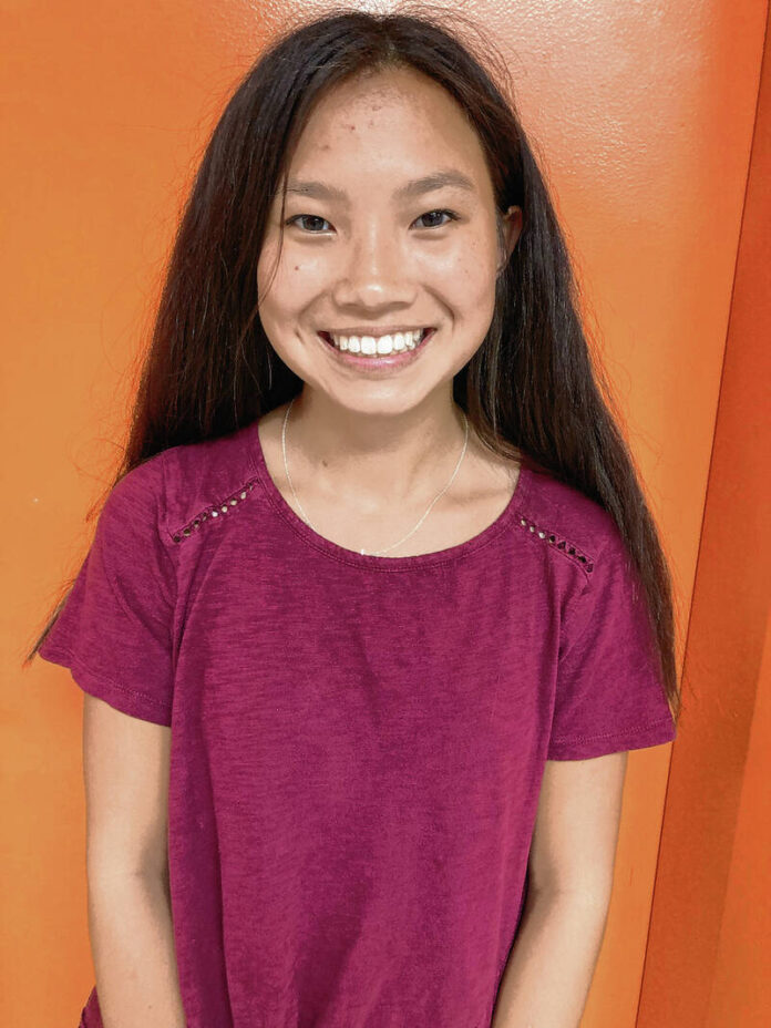 129469020_web1_Chloe-Krueger