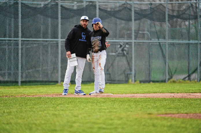 129509624_web1_20220409cr-north-baseball-tlw010