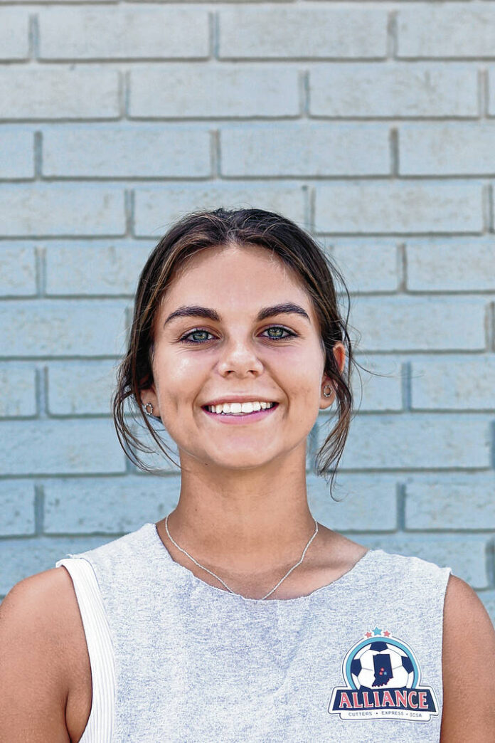 129666362_web1_Sydney-Berkemeier