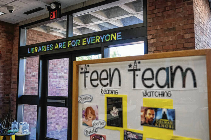 129974876_web1_20221023cr-library-teen-section-3