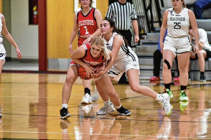 130237781_web1_20221130cr-hauser-girls-bb-tlw025