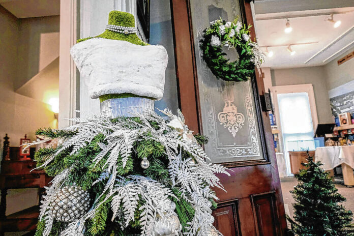 130343190_web1_20221208cr-go-brians-picks-1