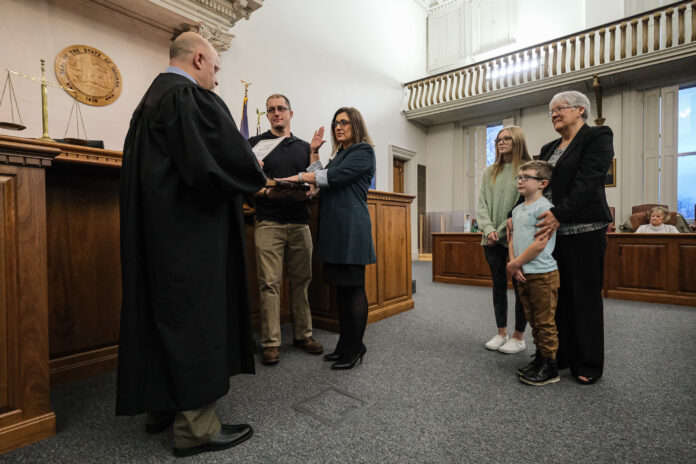 20221231cr-GOP-swearing-in-17