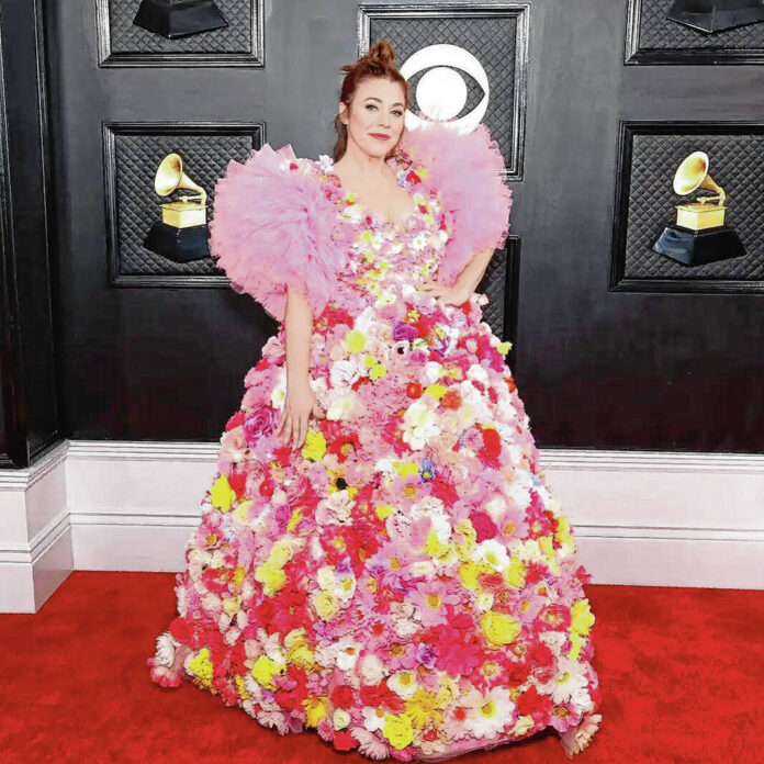 130669363_web1_20230207cr--rail-grammy-dress