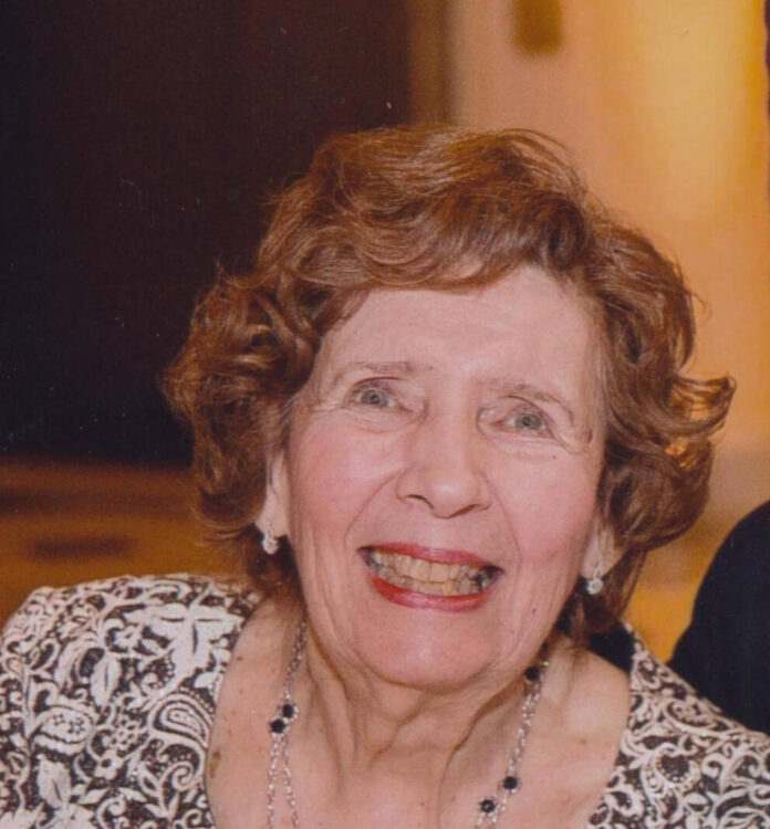 130828891_web1_webPhoto1113267