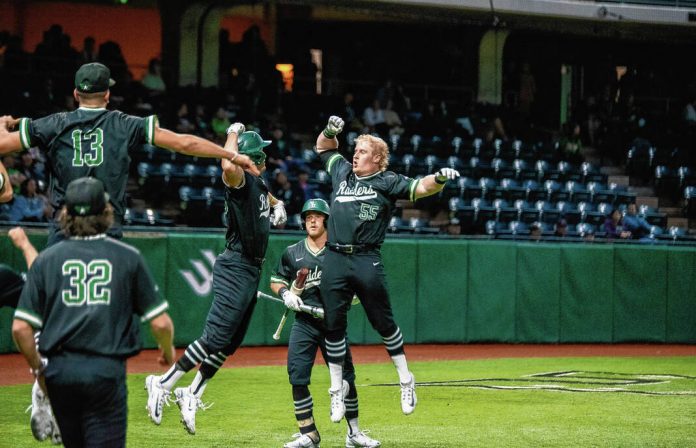 131174285_web1_20230427cr-julian-greenwell-1