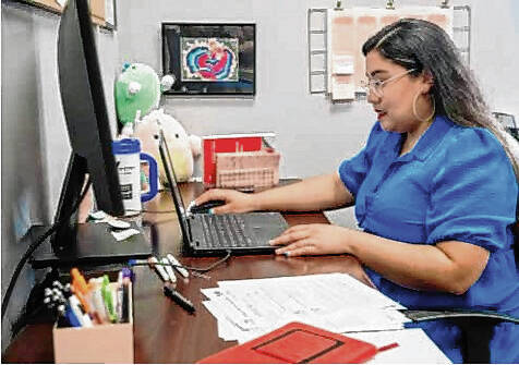 131611058_web1_20230713st-Caceres-desk