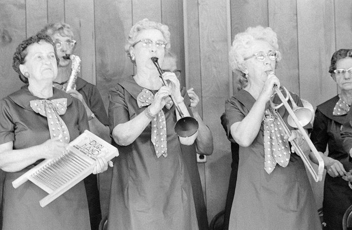 131698189_web1_20230812cr-lkbk