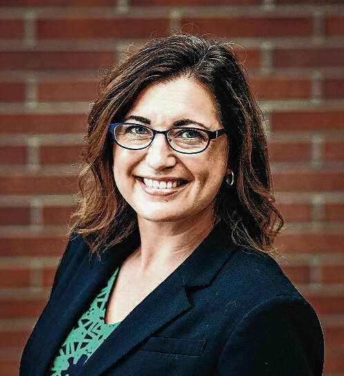 131731989_web1_20220401cr-Holden-Kay-Lindsey