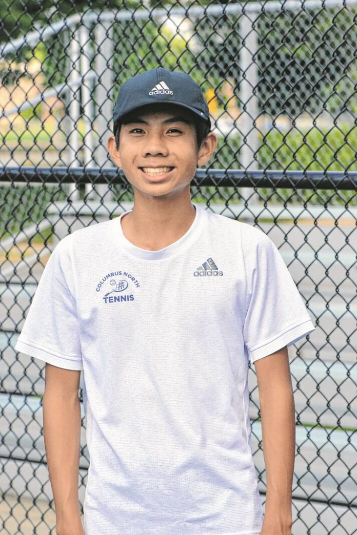 131812477_web1_Hank-Lin