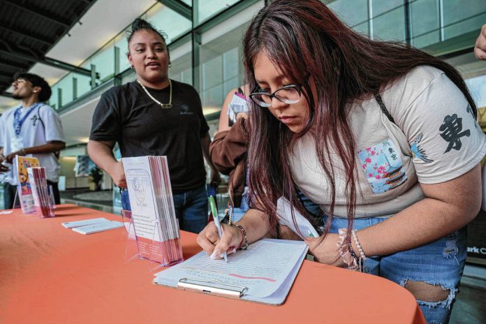 131857573_web1_20230906cr-exito-latino-9