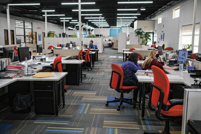 131877402_web1_20220404cr-the-republic-photos-4