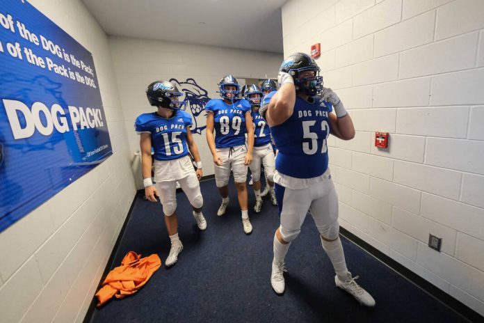 132020297_web1_20230928cr-luke-revell-3