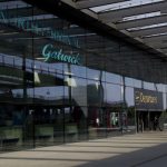 London’s Gatwick Airport limits flights this week due to staff illness, including COVID-19