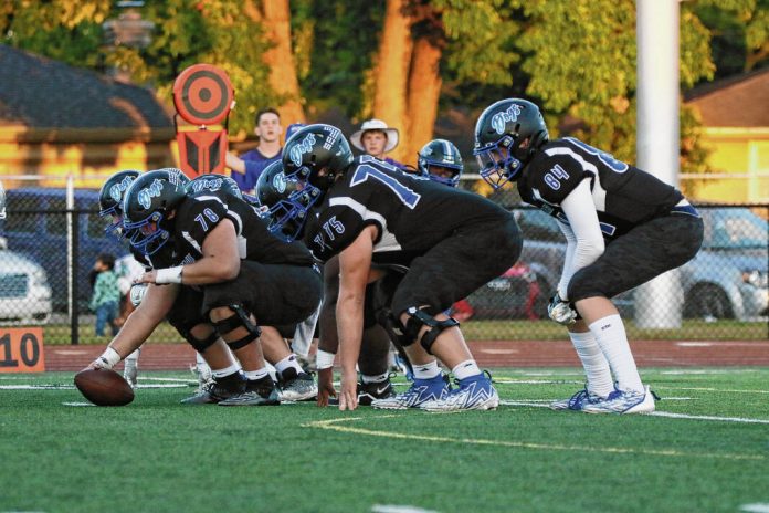 132064696_web1_20230930cr-north-football-10