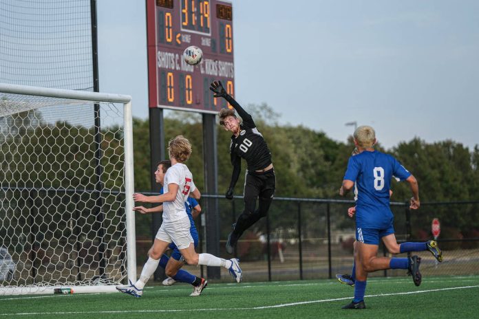 132104150_web1_20231012cr-north-boys-soccer-4