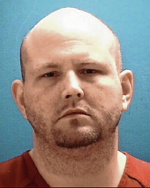 132159175_web1_20211201cr-TUTTLE-TRAVIS-E