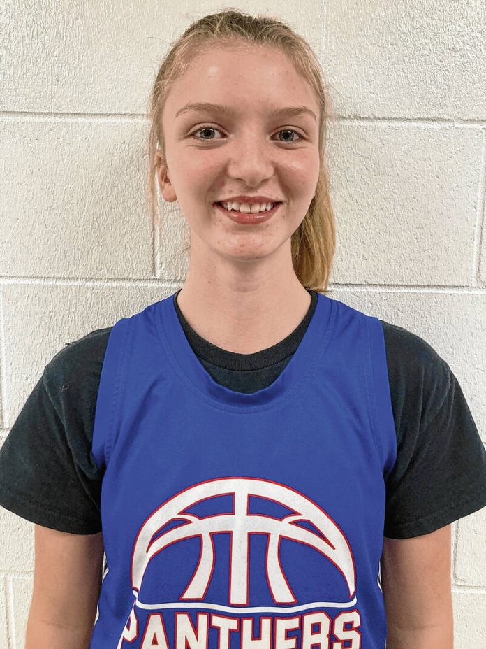 132327009_web1_Mollie-Ernstes