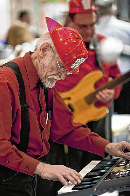 132287746_web1_20231203cr-lkbk