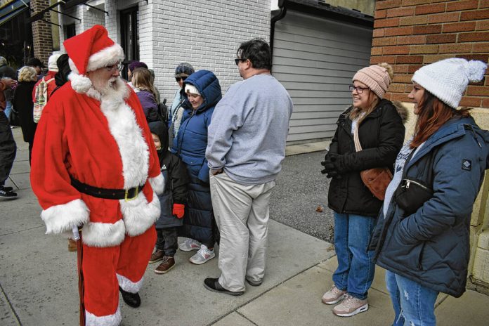 132379790_web1_20231128dj-sbs-open-house-12