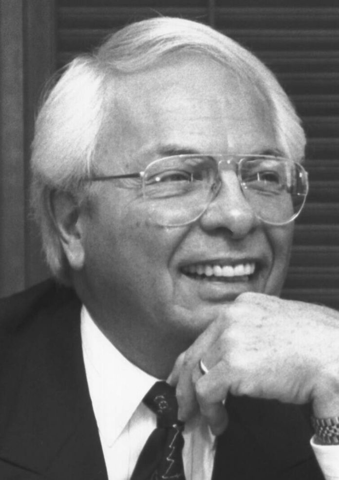 132428524_web1_WebDr-RichardLanham-Jr