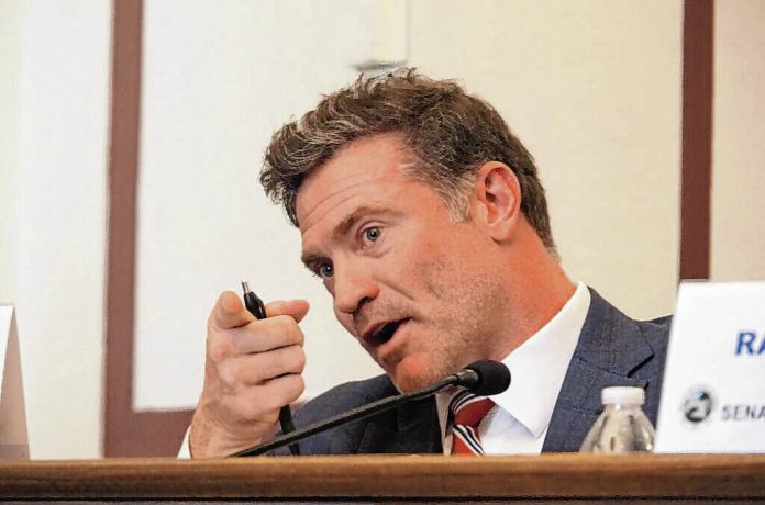 132455755_web1_20231223cr-gaming