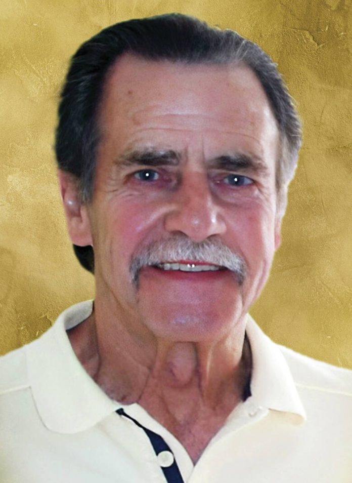 132587971_web1_WebDwightGrooms