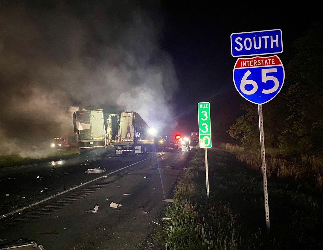 Two semi drivers killed in overnight crash on southbound I-65 near the 33 mile marker – The Republic