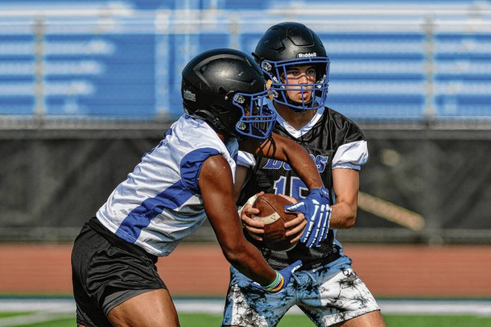 133603301_web1_20240806cr-football-practice-17