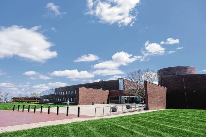 133679681_web1_20220428cr-learning-center-1