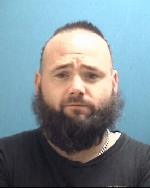 133777652_web1_20220606cr-suspect