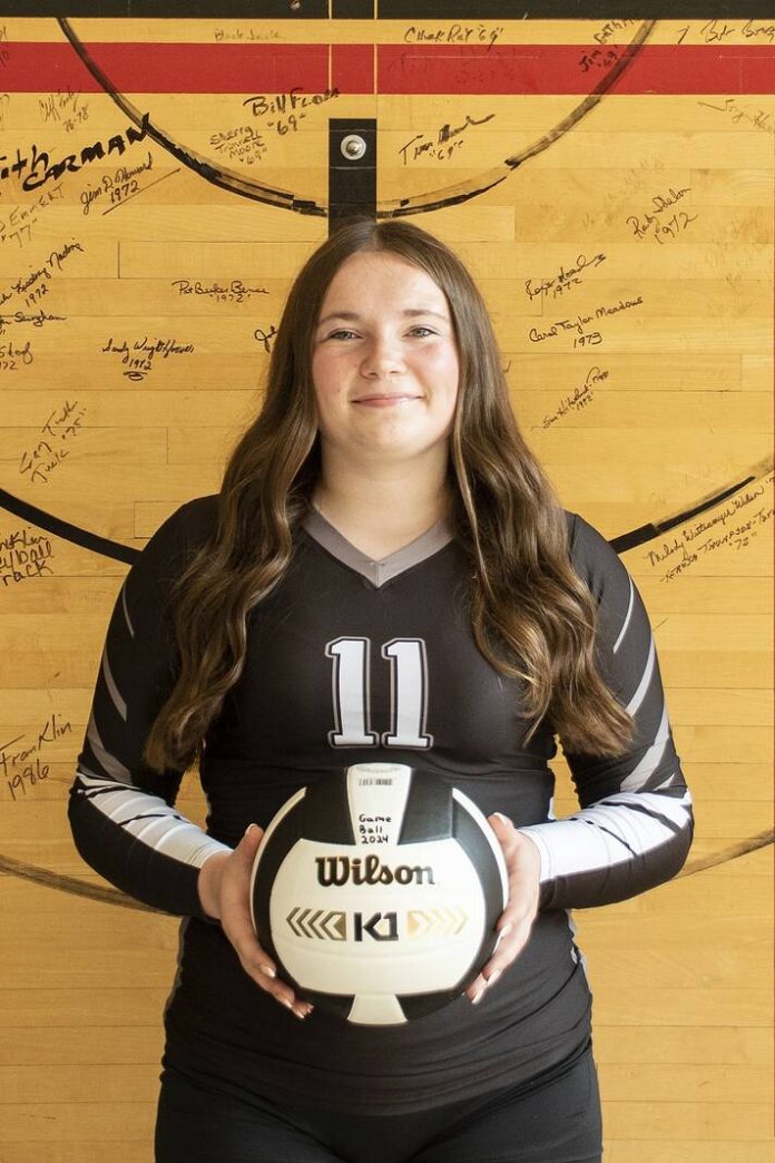 133781479_web1_Leah-Manley