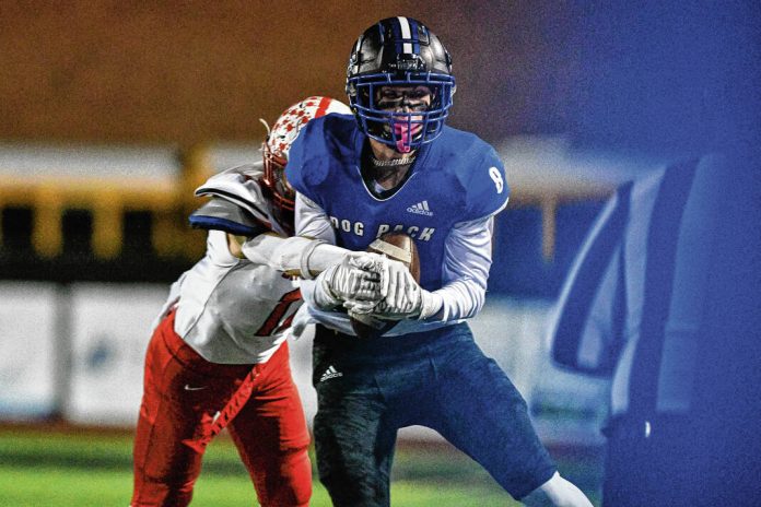 133940794_web1_20231104cr-north-football-8