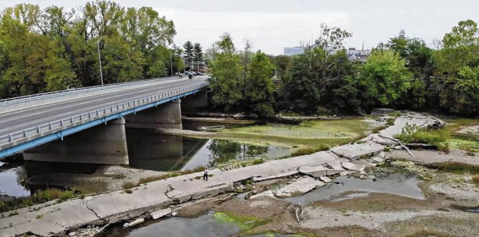 133968538_web1_20231018cr-lowhead-dam-2