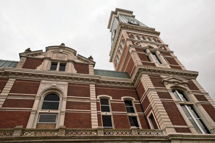 134841768_web1_20211201cr-bartholomew-courthouse-exterior
