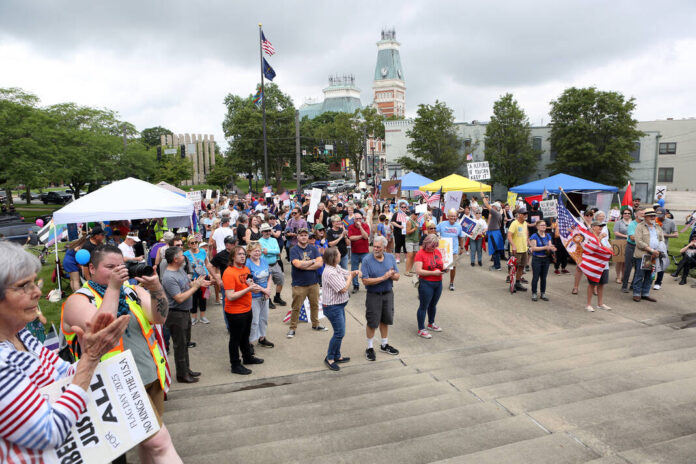 134966869_web1_20250615cr-no-kings-rally-9