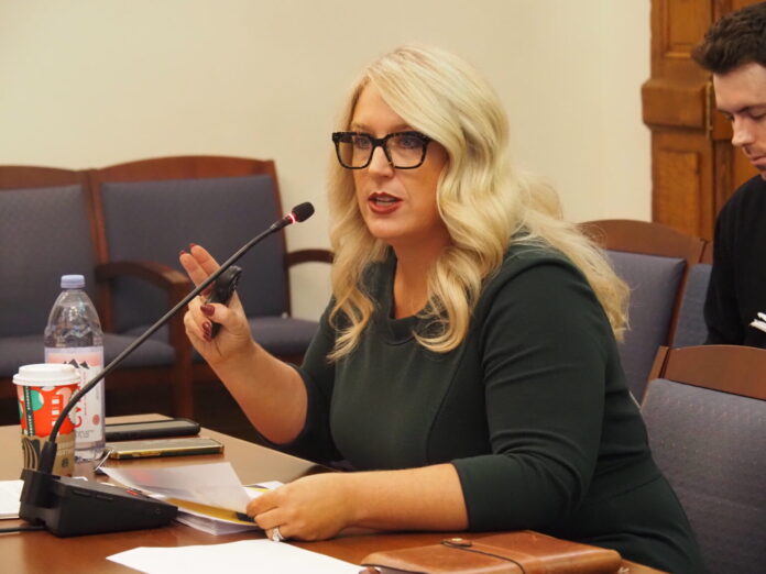 20250821cr-jennier-katie