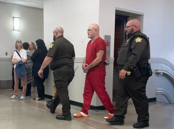 135455600_web1_20250102cr-hubbell